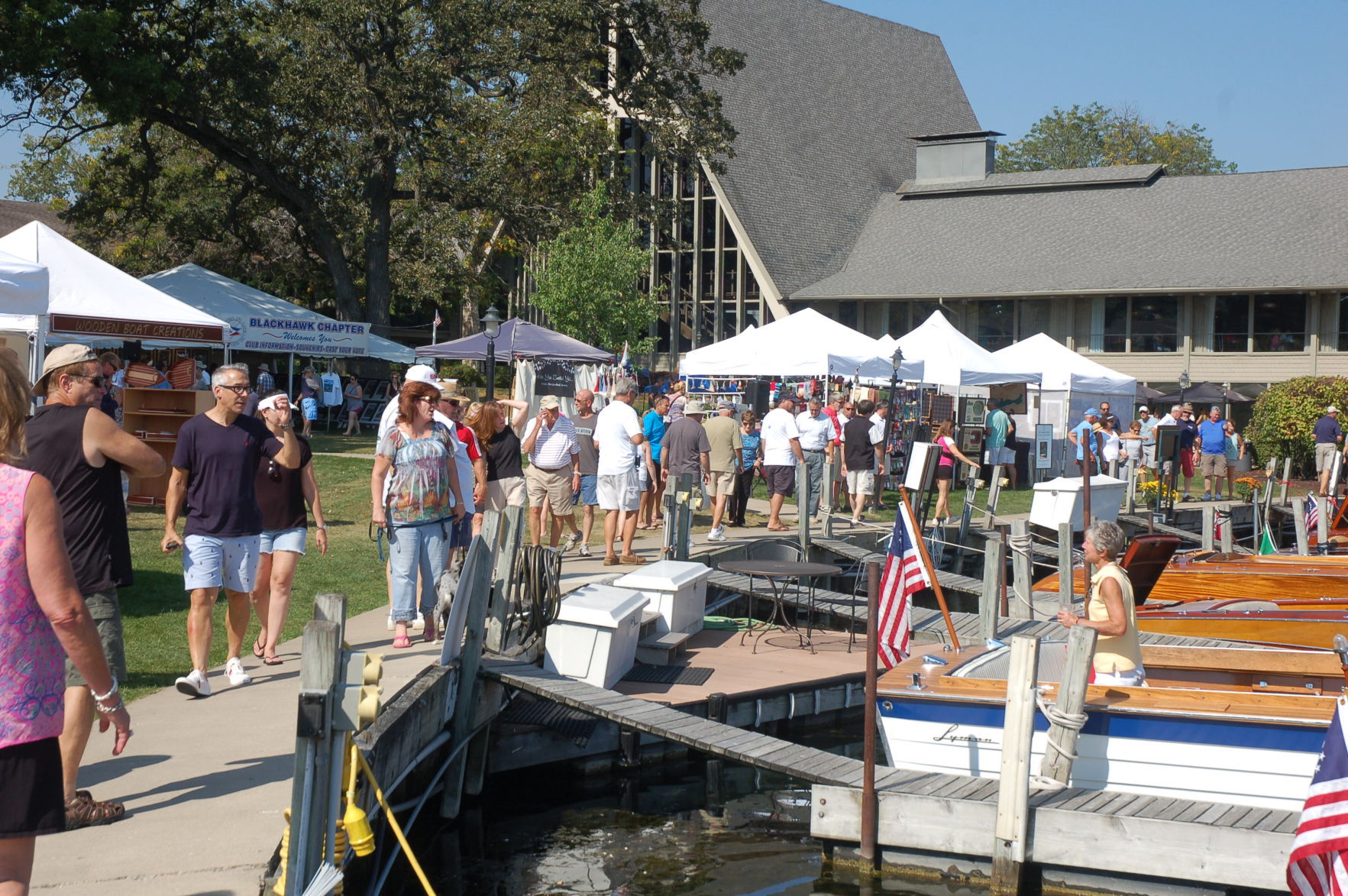 Antique boat show